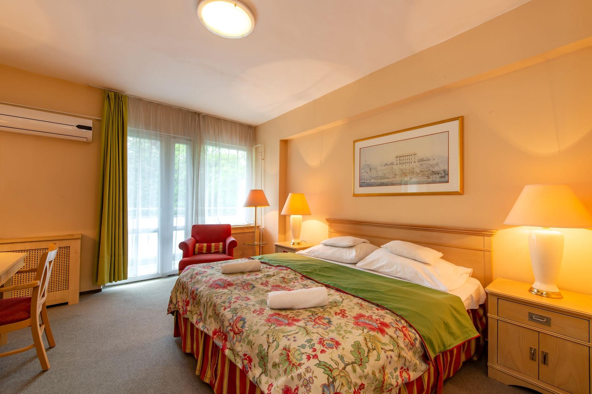 Hotel Fit Hévíz Dış mekan fotoğraf