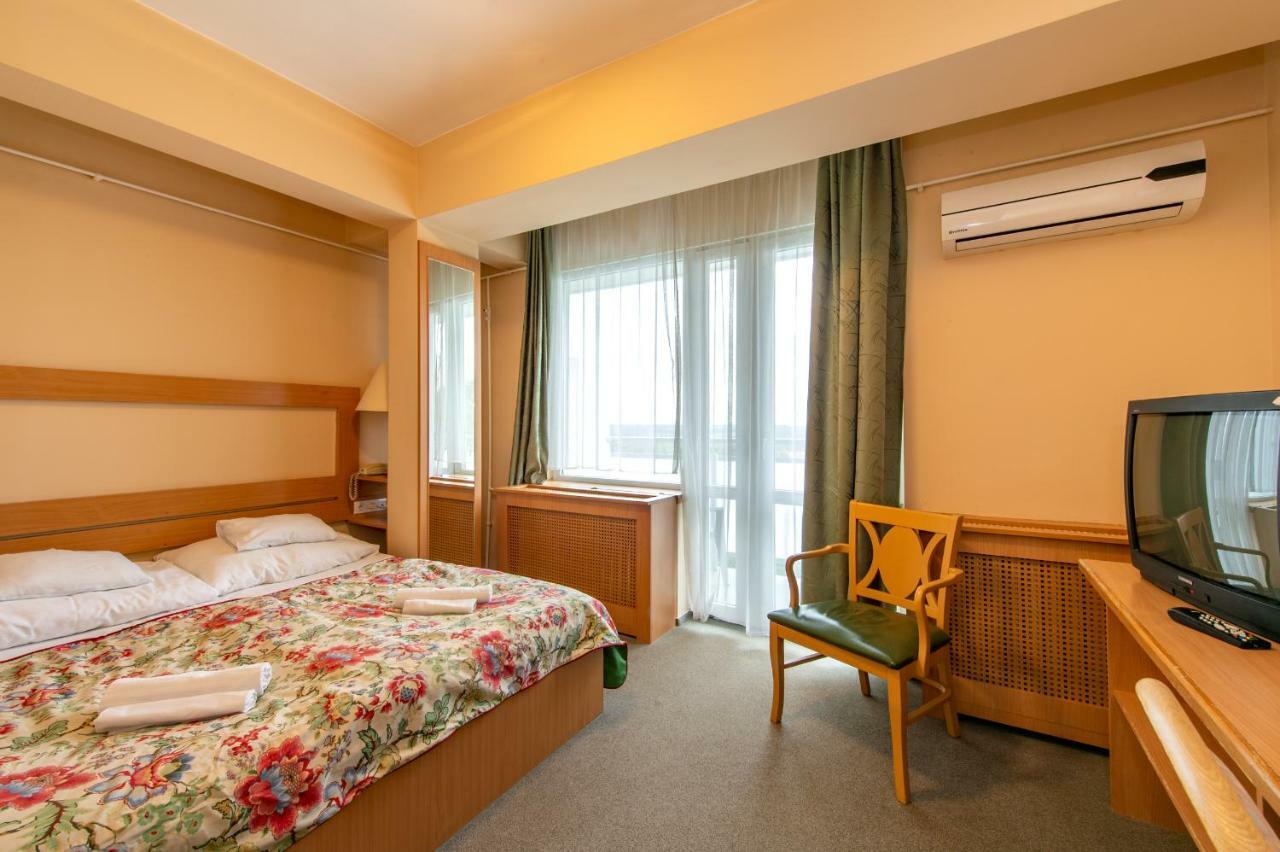 Hotel Fit Hévíz Dış mekan fotoğraf